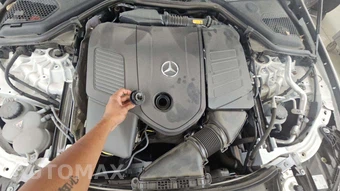 2025 Mercedes-Benz E 350 Sedan – miniatura 24