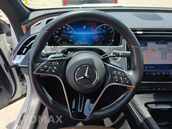 2025 Mercedes-Benz E 350 Sedan - miniatura 16