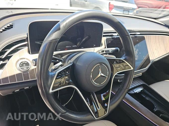 2025 Mercedes-Benz E 350 Sedan - miniatura 10