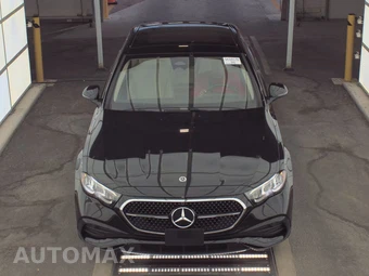 2025 Mercedes-Benz E 350 Sedan - miniatura 2