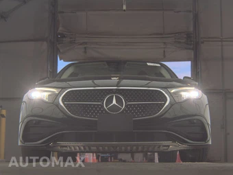 2025 Mercedes-Benz E 350 Sedan - miniatura 3
