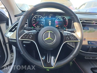 2025 Mercedes-Benz E 350 Sedan - miniatura 10