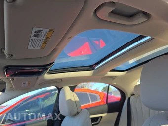 2025 Mercedes-Benz E 350 Sedan - miniatura 14