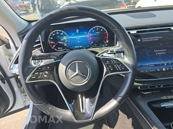 2025 Mercedes-Benz E 350 Sedan - miniatura 10