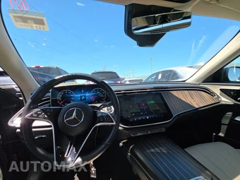 2025 Mercedes-Benz E 350 Sedan - miniatura 11