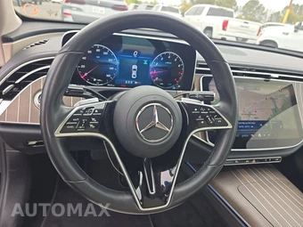 2025 Mercedes-Benz E 350 Sedan - miniatura 10
