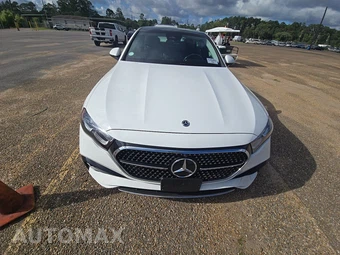2025 Mercedes-Benz E 350 Sedan - miniatura 2