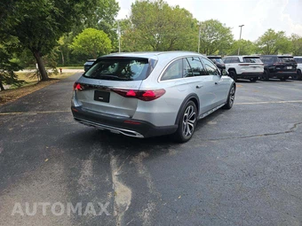 2025 Mercedes-Benz E 450 4MATIC All-Terrain Wagon - miniatura 3