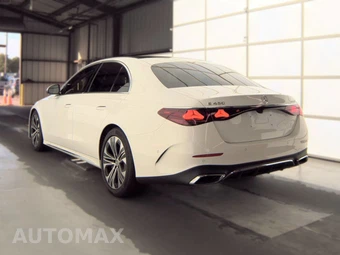 2025 Mercedes-Benz E 450 4MATIC Sedan - miniatura 6