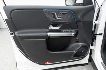 2025 Mercedes-Benz EQB 300 - miniatura 15