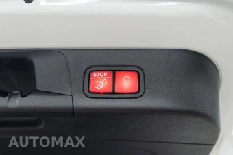 2025 Mercedes-Benz EQB 300 - miniatura 33