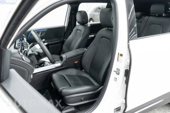 2025 Mercedes-Benz EQB 300 - miniatura 9