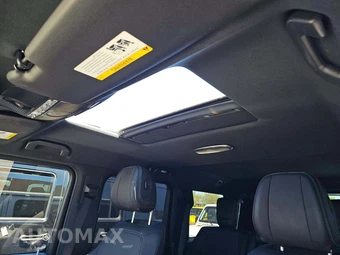 2025 Mercedes-Benz G 550 4MATIC - miniatura 10