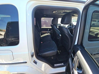 2025 Mercedes-Benz G 550 4MATIC - miniatura 15