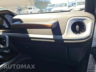 2025 Mercedes-Benz G 550 4MATIC - miniatura 18