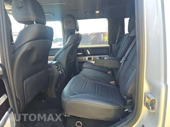 2025 Mercedes-Benz G 550 4MATIC - miniatura 13