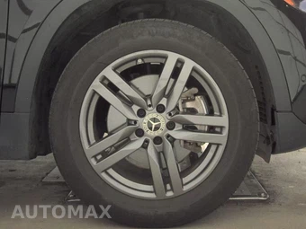 2025 Mercedes-Benz GLA 250 4MATIC - miniatura 10