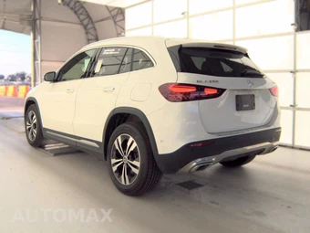 2025 Mercedes-Benz GLA 250 4MATIC – miniatura 8