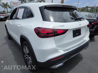 2025 Mercedes-Benz GLA 250 4MATIC – miniatura 12