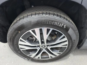 2025 Mercedes-Benz GLA 250 4MATIC – miniatura 17