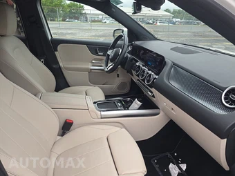 2025 Mercedes-Benz GLA 250 4MATIC - miniatura 13