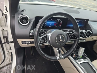 2025 Mercedes-Benz GLA 250 4MATIC - miniatura 15