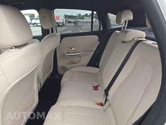 2025 Mercedes-Benz GLA 250 4MATIC - miniatura 18