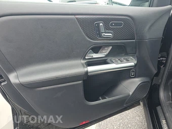 2025 Mercedes-Benz GLA 250 4MATIC - miniatura 15