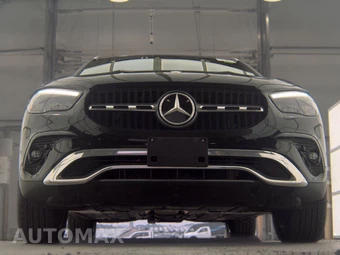 2025 Mercedes-Benz GLA 250 4MATIC - miniatura 3