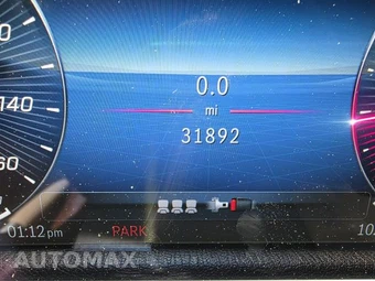 2025 Mercedes-Benz GLA 250 4MATIC - miniatura 13