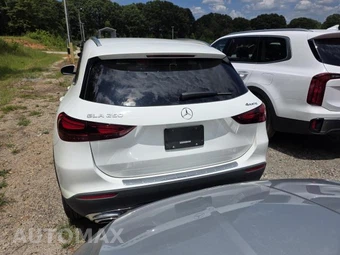 2025 Mercedes-Benz GLA 250 4MATIC - miniatura 5