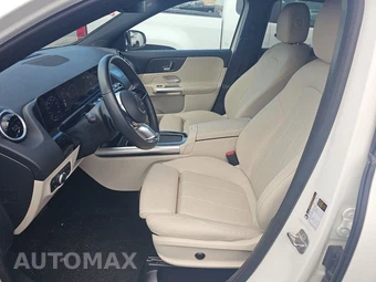 2025 Mercedes-Benz GLA 250 4MATIC - miniatura 13