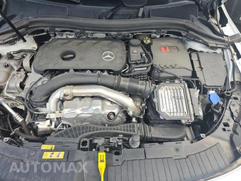 2025 Mercedes-Benz GLA 250 4MATIC - miniatura 22