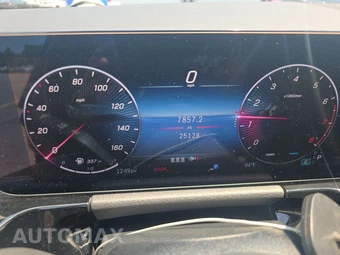 2025 Mercedes-Benz GLA 250 4MATIC – miniatura 12
