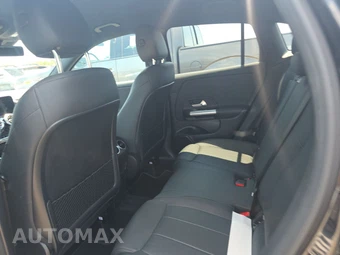 2025 Mercedes-Benz GLA 250 4MATIC – miniatura 13