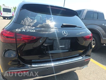 2025 Mercedes-Benz GLA 250 4MATIC – miniatura 5