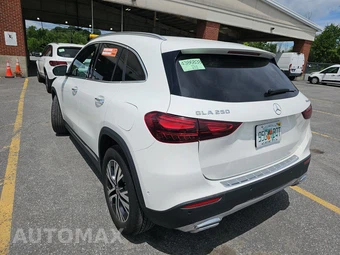 2025 Mercedes-Benz GLA 250 4MATIC – miniatura 6