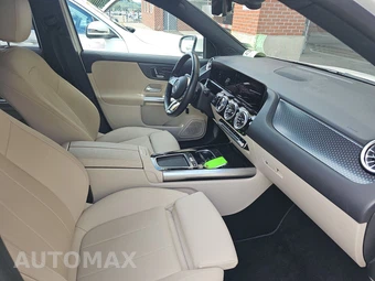 2025 Mercedes-Benz GLA 250 4MATIC – miniatura 8