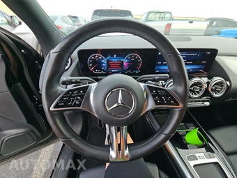 2025 Mercedes-Benz GLA 250 4MATIC - miniatura 16