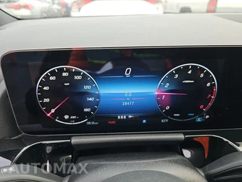 2025 Mercedes-Benz GLA 250 4MATIC - miniatura 18