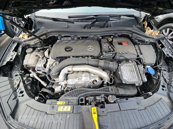 2025 Mercedes-Benz GLA 250 4MATIC - miniatura 22