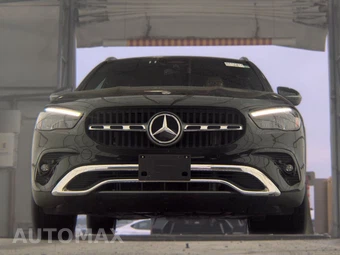 2025 Mercedes-Benz GLA 250 4MATIC - miniatura 3