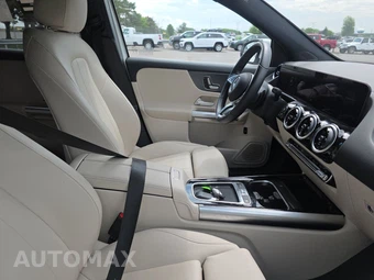 2025 Mercedes-Benz GLA 250 4MATIC - miniatura 14