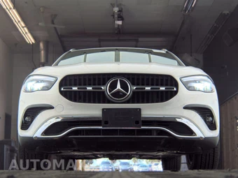 2025 Mercedes-Benz GLA 250 4MATIC - miniatura 3