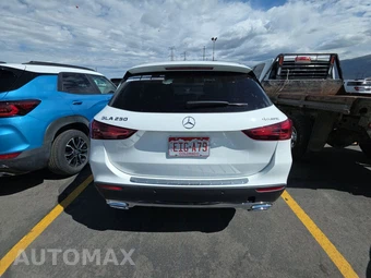 2025 Mercedes-Benz GLA 250 4MATIC – miniatura 5