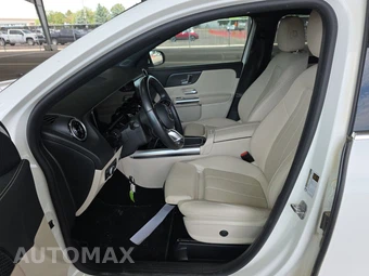 2025 Mercedes-Benz GLA 250 4MATIC - miniatura 13