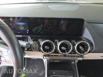 2025 Mercedes-Benz GLA 250 4MATIC - miniatura 17