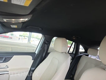 2025 Mercedes-Benz GLA 250 4MATIC - miniatura 20
