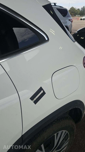 2025 Mercedes-Benz GLA 250 4MATIC - miniatura 26