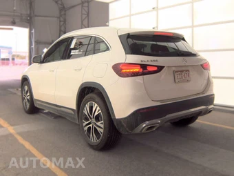 2025 Mercedes-Benz GLA 250 4MATIC - miniatura 8